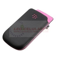 CAPA DE COURO BLACKBERRY 9800 PRETA COM ROSA ORIGINAL